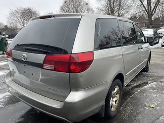 2004 toyota sienna ce