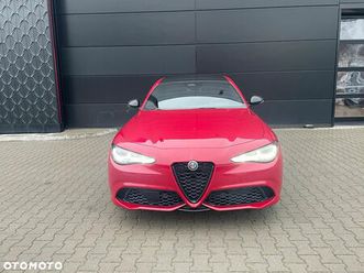 alfa romeo giulia 2.0 turbo intensa q4