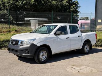 nissan np300 2.4 doble cabina se aa pack seg mt