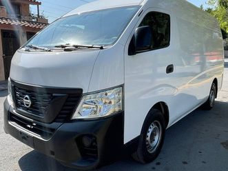 nissan urvan 2.5 panel amplia mt