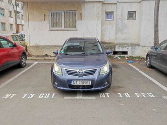 vand toyota avensis 2.0 , 2011 roman