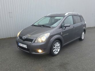 toyota corola verso prilika