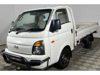 2017 hyundai h100 bakkie 2.6d dropside