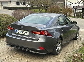 lexus is 300h luxury slo 2. lastnik