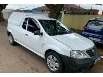 2019 nissan np200 1.6 a/c safety pack