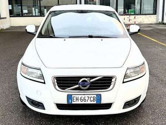 v50 1.6 d2 drive r-design 115cv