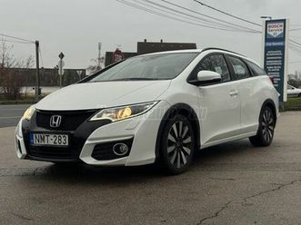 honda civic tourer 1.8 elegance navi (automata) / mo.-i / 1. tul. / valós km / végig vez. szk. / nagyon megkímélt állapotban