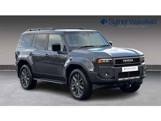 2.8 d-4d 204 invincible 5dr auto [7 seat]