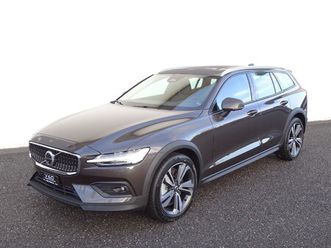 v60 cross country 2.0 b5 plus awd