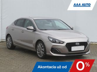 hyundai i30 fastback 1.4 t-gdi, automat, serv.kniha, klíma