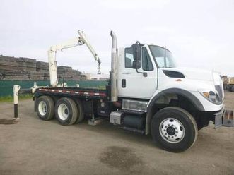 2010 international 7600 flatbed crane truck only 31k miles