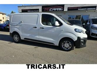 bluehdi 120 furgone iva esposta