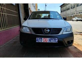 2019 nissan np200 1.6 a/c safety pack