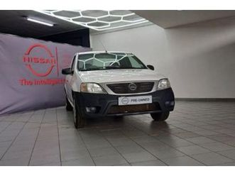 2023 nissan np200 1.6 a/c safety pack