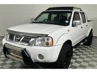 2010 nissan np300 2.4i hi-rider double-cab
