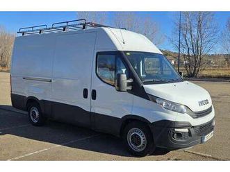 iveco daily furgón berlina 156cv manual de 4 puertas
