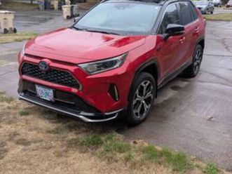 like new classic rav4 prime xse loaded!