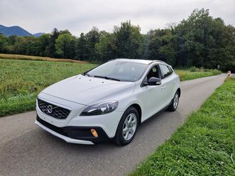 v40 cross country t4 2.0 awd kinetic geartronic