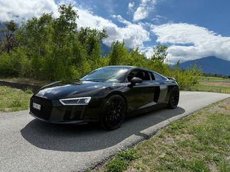 r8 coupé 5.2 plus s-tronic - capristo !