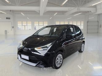toyota aygo 1.0 vvt-i x-business 5 porte