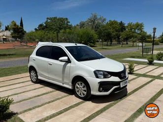 toyota etios xls - 2018- unica mano