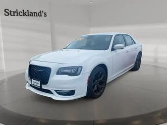 2022 chrysler 300 touring l sedan