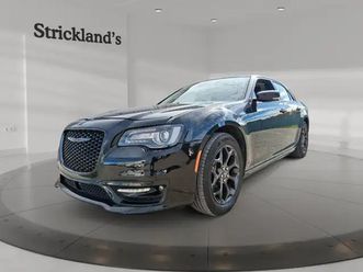 2023 chrysler 300 touring l awd