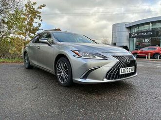 2.5 300h premium edition e-cvt euro 6 (start/stop) 4dr