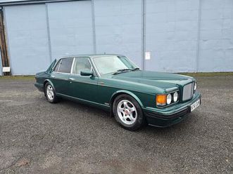 6.8 saloon 4dr petrol automatic (385 bhp)