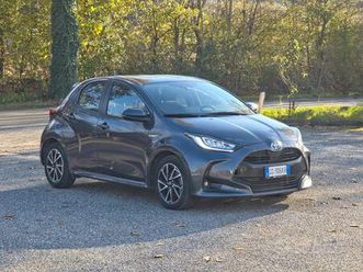 toyota yaris 1.5 hybrid 5 porte business 2021-e6 a