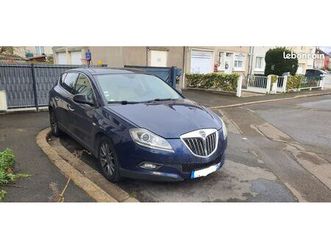 lancia delta boite automatique sans aucun problème à vendre