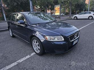 volvo v50 1.6d gancio traino grandinata