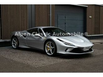 ferrari f8 tributo lift p.-display carbon