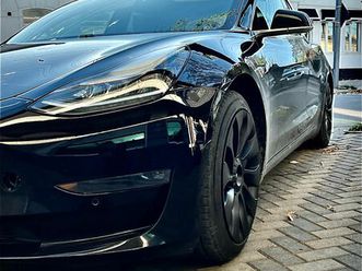 tesla model 3 an. 2018