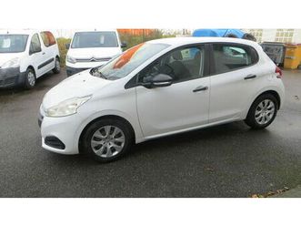 peugeot 208 1.6 hdi 75 cv hdi ,98000 km ,2 places 5 portes, 5816€ ht
