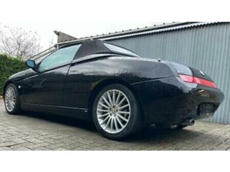 ② alfa romeo spider 2.0 met leuke geschiedenis — alfa romeo — 2ememain