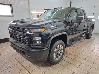 CHEVROLET SILVERADO 2500HD CREW CAB chevrolet-silverado-2500hd-custom-cabine-multiplace-4rm-boite-de
