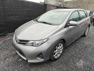 auris 1.33 dual-vvt-i life plus