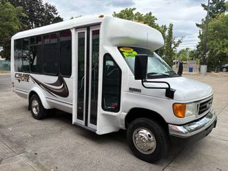 2006 ford e-350 super duty v8 205k.mi.cutaway 13 pass. bus***sale***
