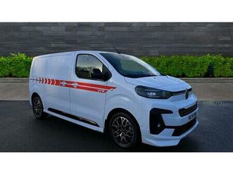 van 2.2 vtr m auto 8 mwb euro 6 (s/s) 6dr