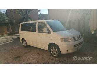 vw multivan 2,5 2009 con targhe tedeschi