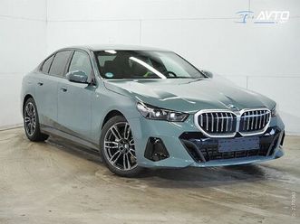 bmw serija 5: 520i-m-optik-virtual-navi-kamera-alu19