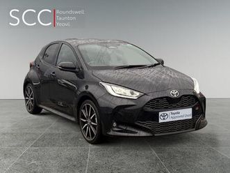 toyota yaris gr sport hatchback's 1.5 vvt-h gr sport e-cvt euro 6 (start/stop) 5dr