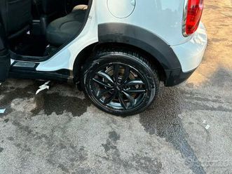 mini countryman automatica