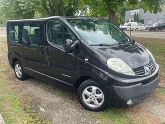renault trafic passenger 2.0 dci