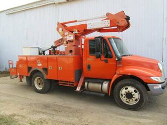 2015 international 4300 bucket truck