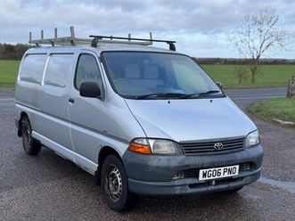 2.5 d-4d 300 gs-xtra (twin rear doors) 4dr