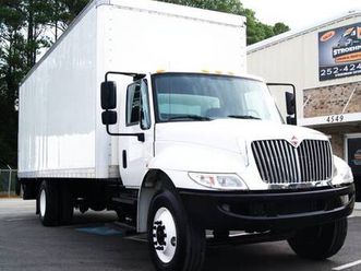 2019 international 4300 26’ box truck cummins