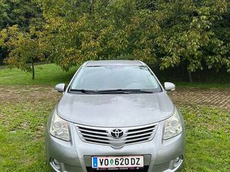 toyota avensis 2,2 d4-d 150 d-cat comfort aut.