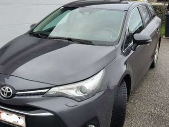 toyota avensis 1,6 d-4d touring sports